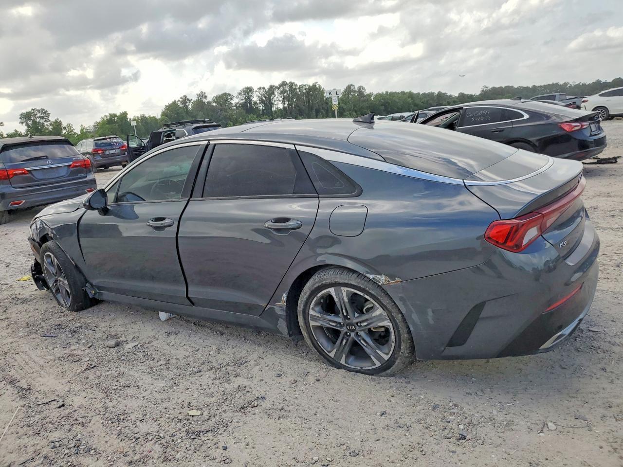 2021 Kia K5 Ex - Image 2