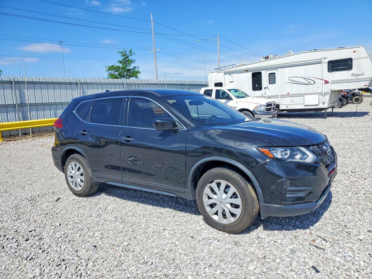 2017 Nissan Rogue S - Фото 4