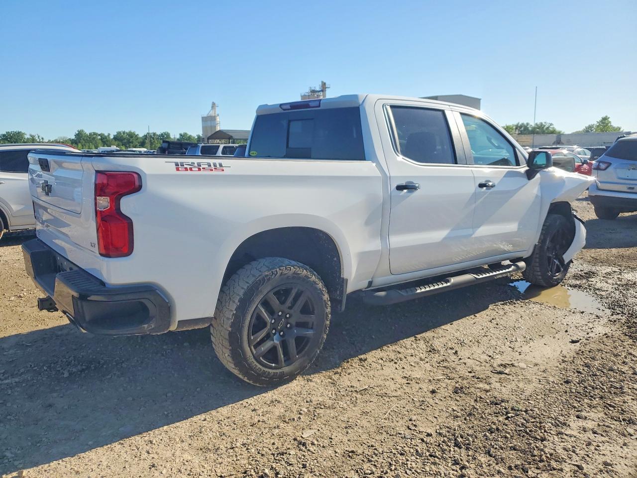 2021 Chevrolet Silverado K1500 Lt Trail Boss - Фото 3