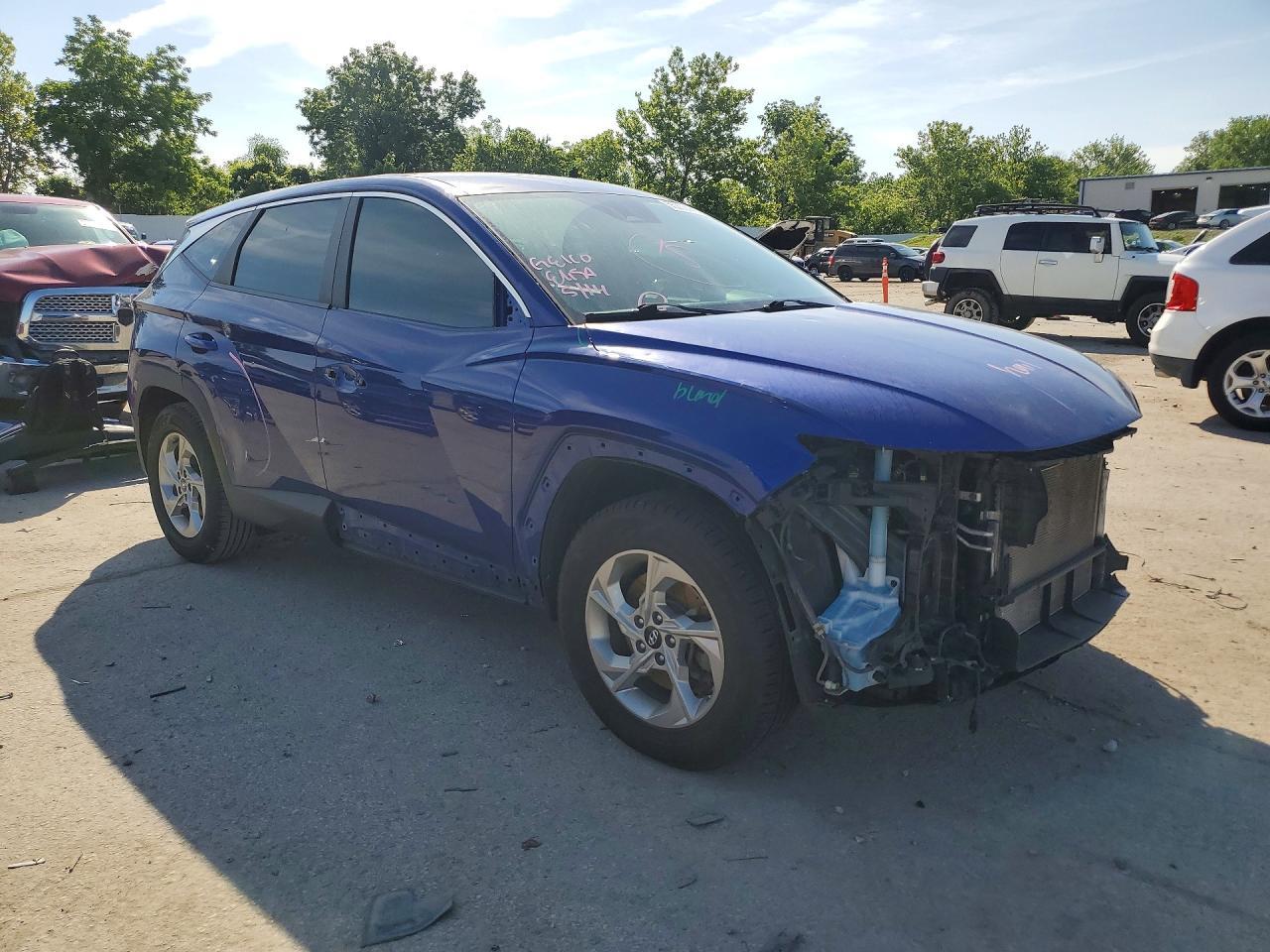 2022 Hyundai Tucson Se - Image 4