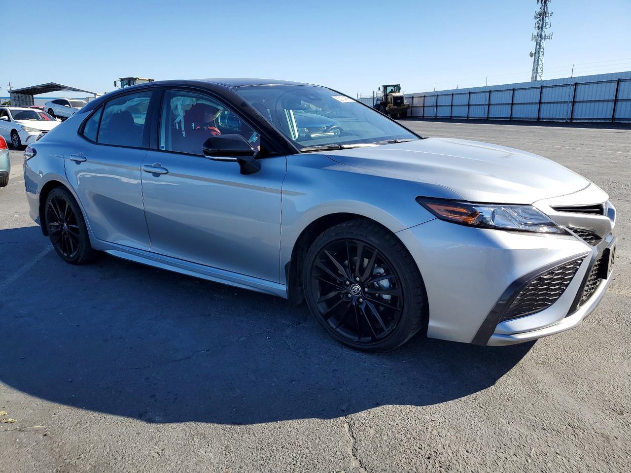 2022 Toyota Camry Xse - Image 4
