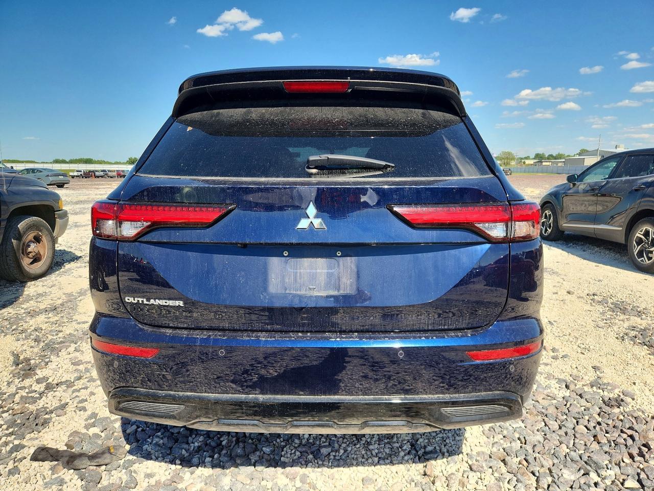 2022 Mitsubishi Outlander Se - Фото 6