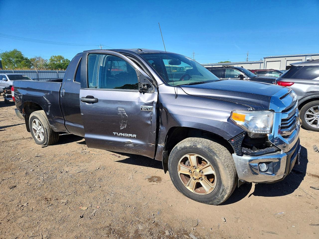 2017 Toyota Tundra Sr5 - Image 4