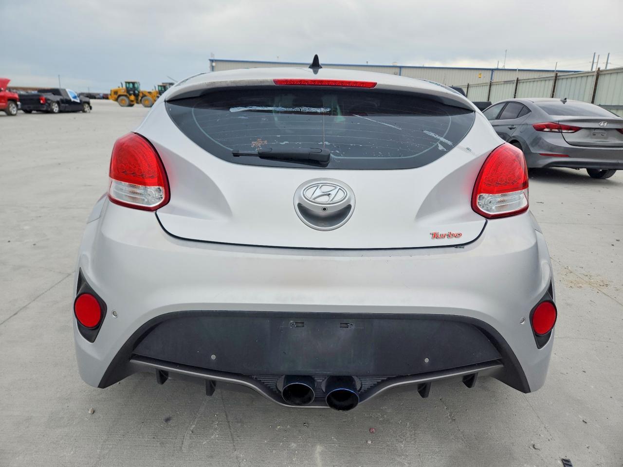 2017 Hyundai Veloster Turbo - Фото 6