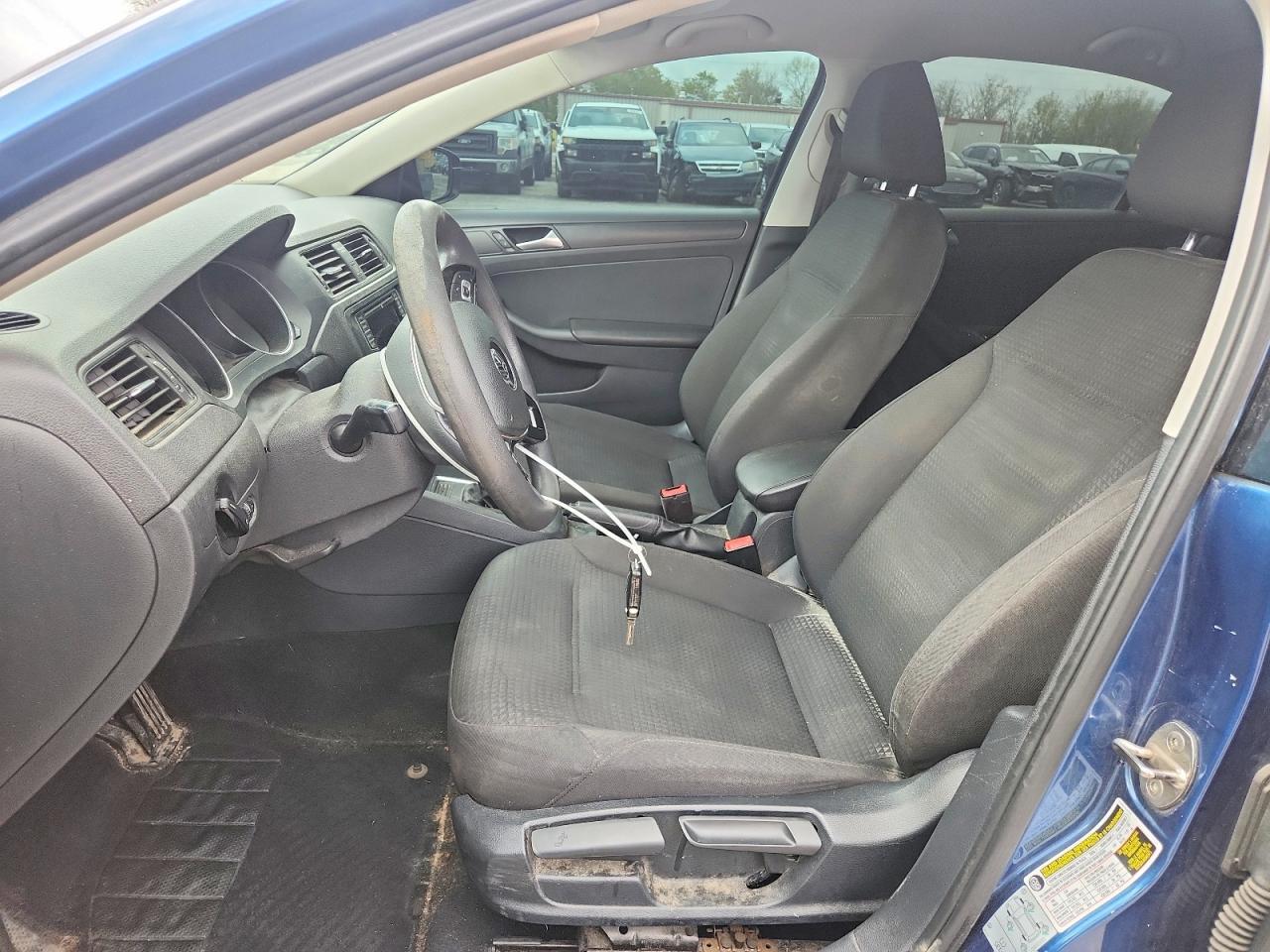 2016 Volkswagen Jetta S - Фото 7