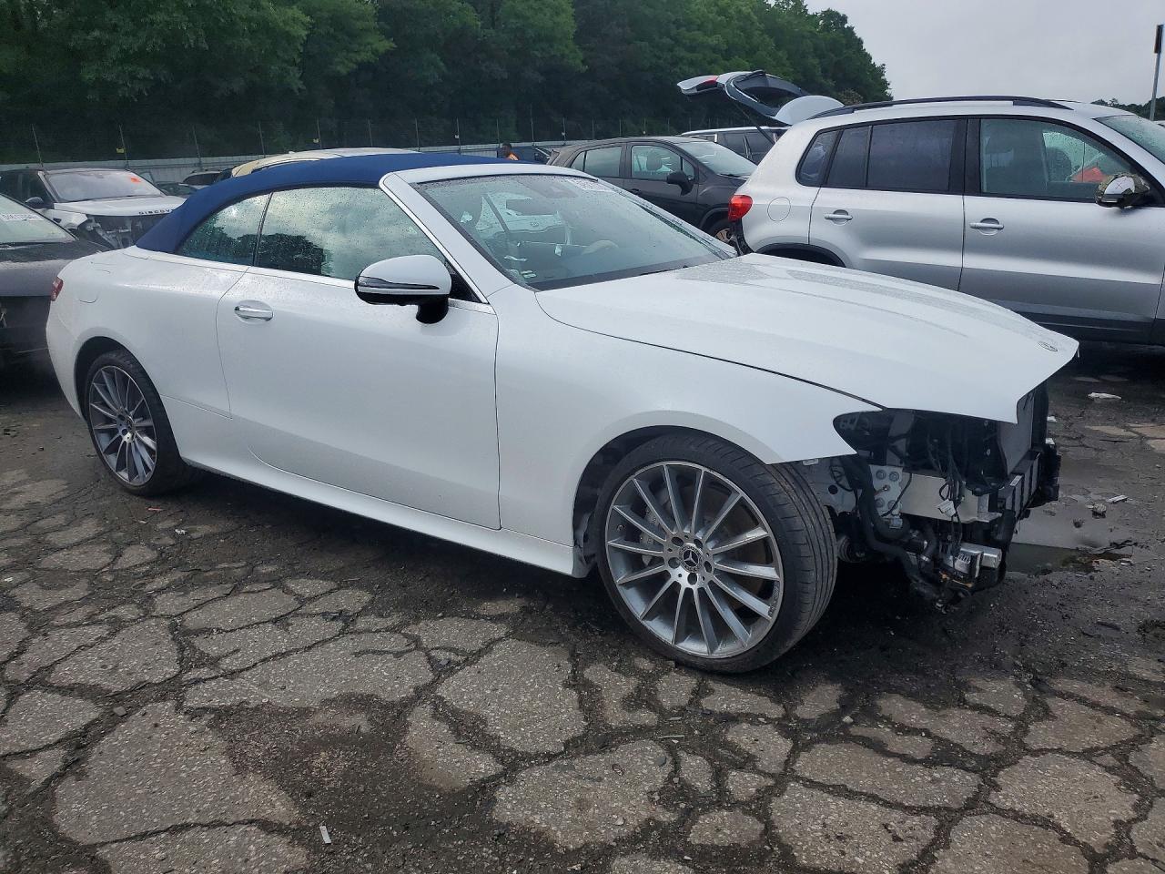 2022 Mercedes-Benz E 450 - Фото 4
