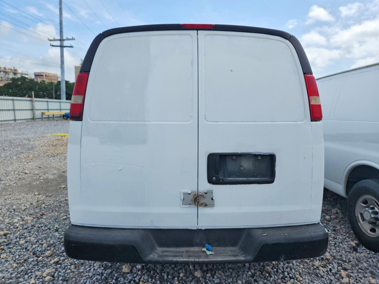 2015 Chevrolet Express G3500 - Фото 6
