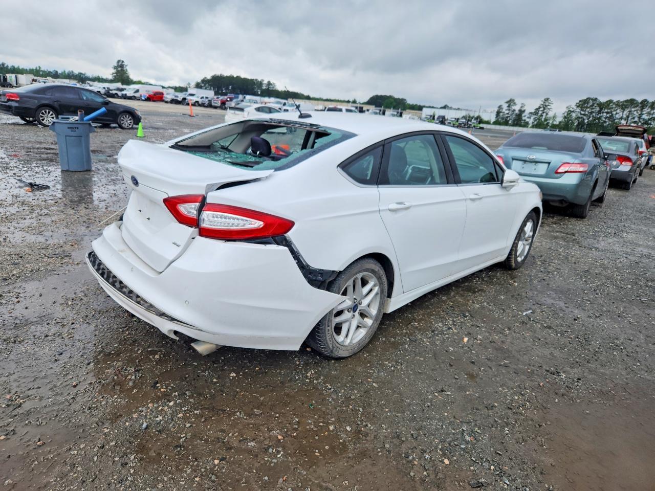 2016 Ford Fusion Se - Image 3