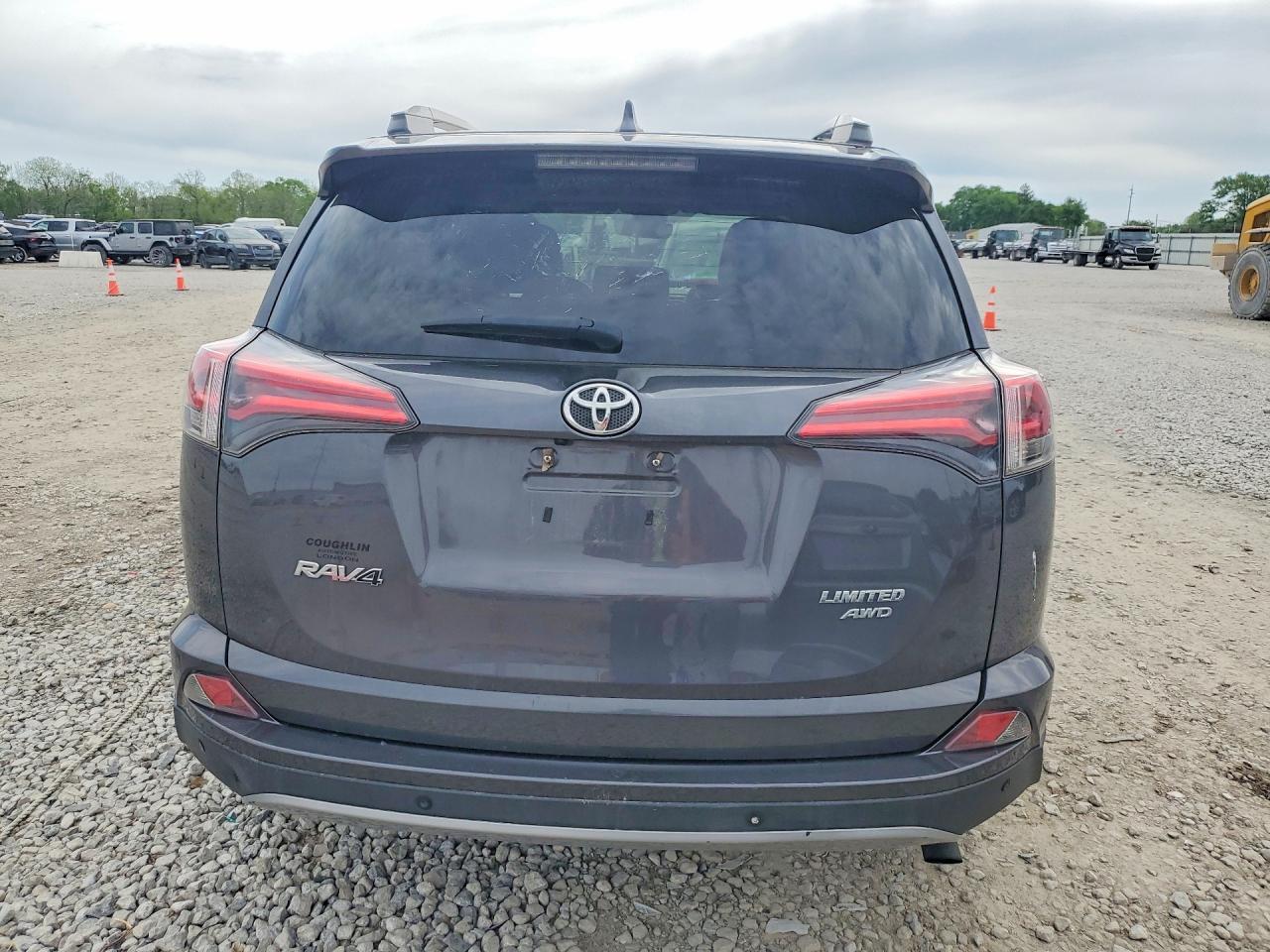 2017 Toyota Rav4 Limited - Image 6