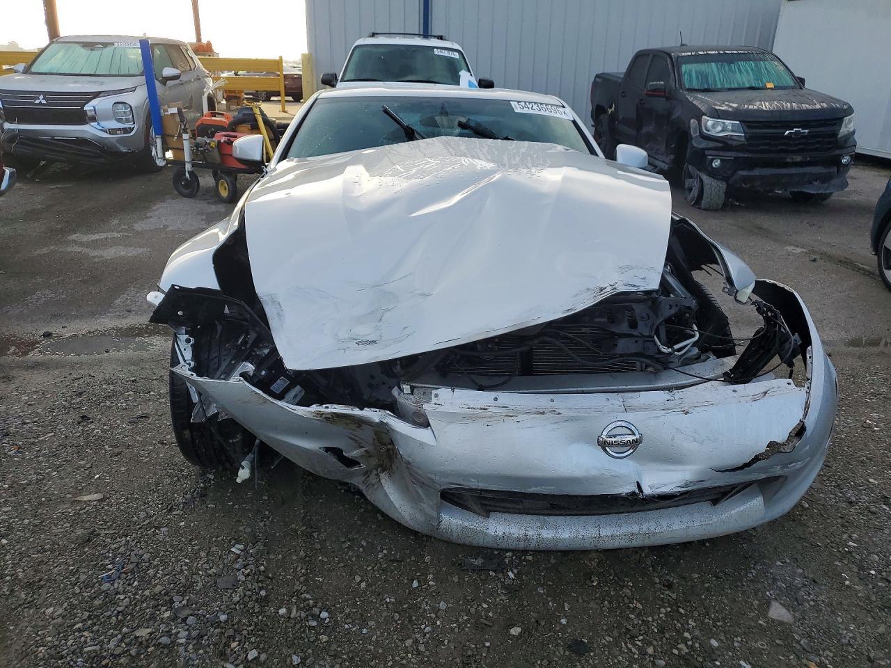 2016 Nissan 370Z Base - Image 5