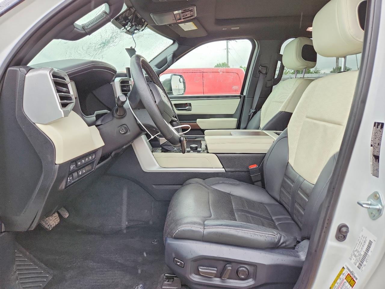 2023 Toyota Sequoia - Image 7