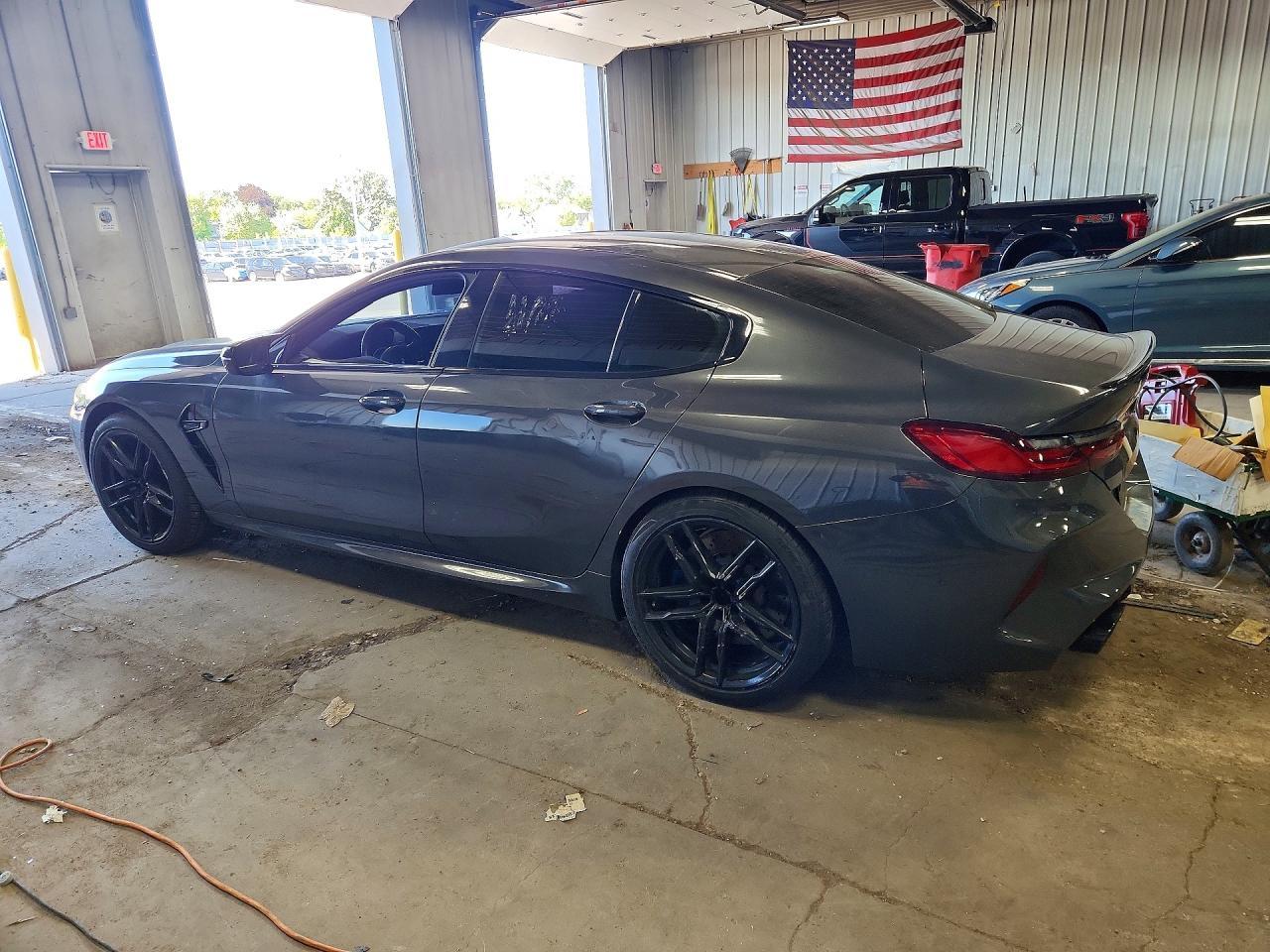 2020 BMW M8 - Фото 2