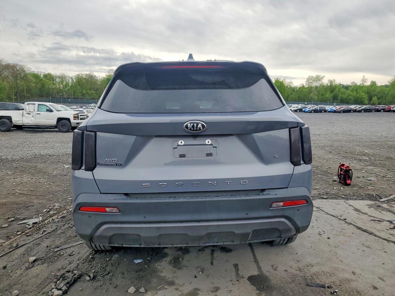 2021 Kia Sorento S - Фото 6