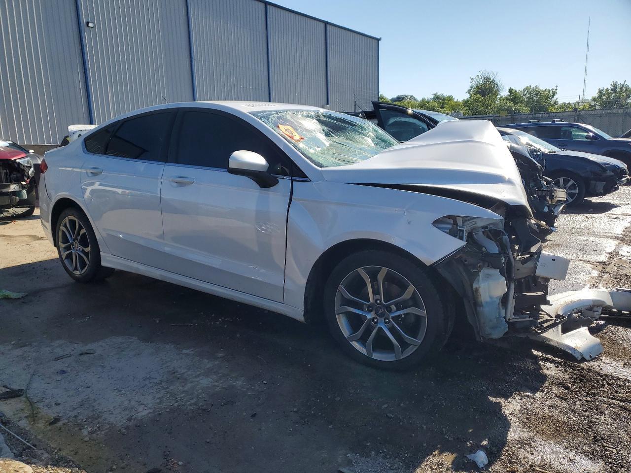 2017 Ford Fusion Se - Фото 4