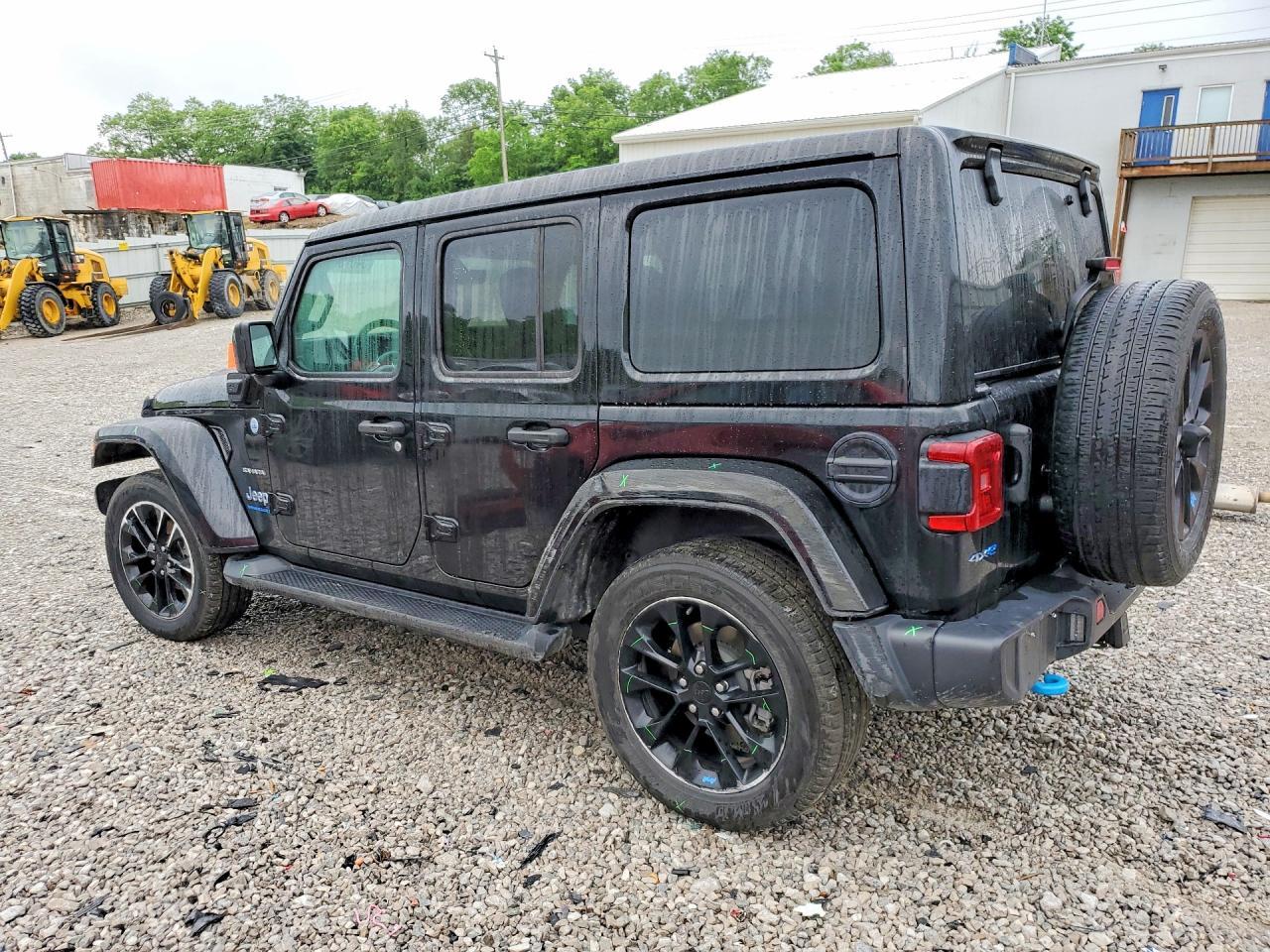 2023 Jeep Wrangler Sahara 4Xe - Image 2