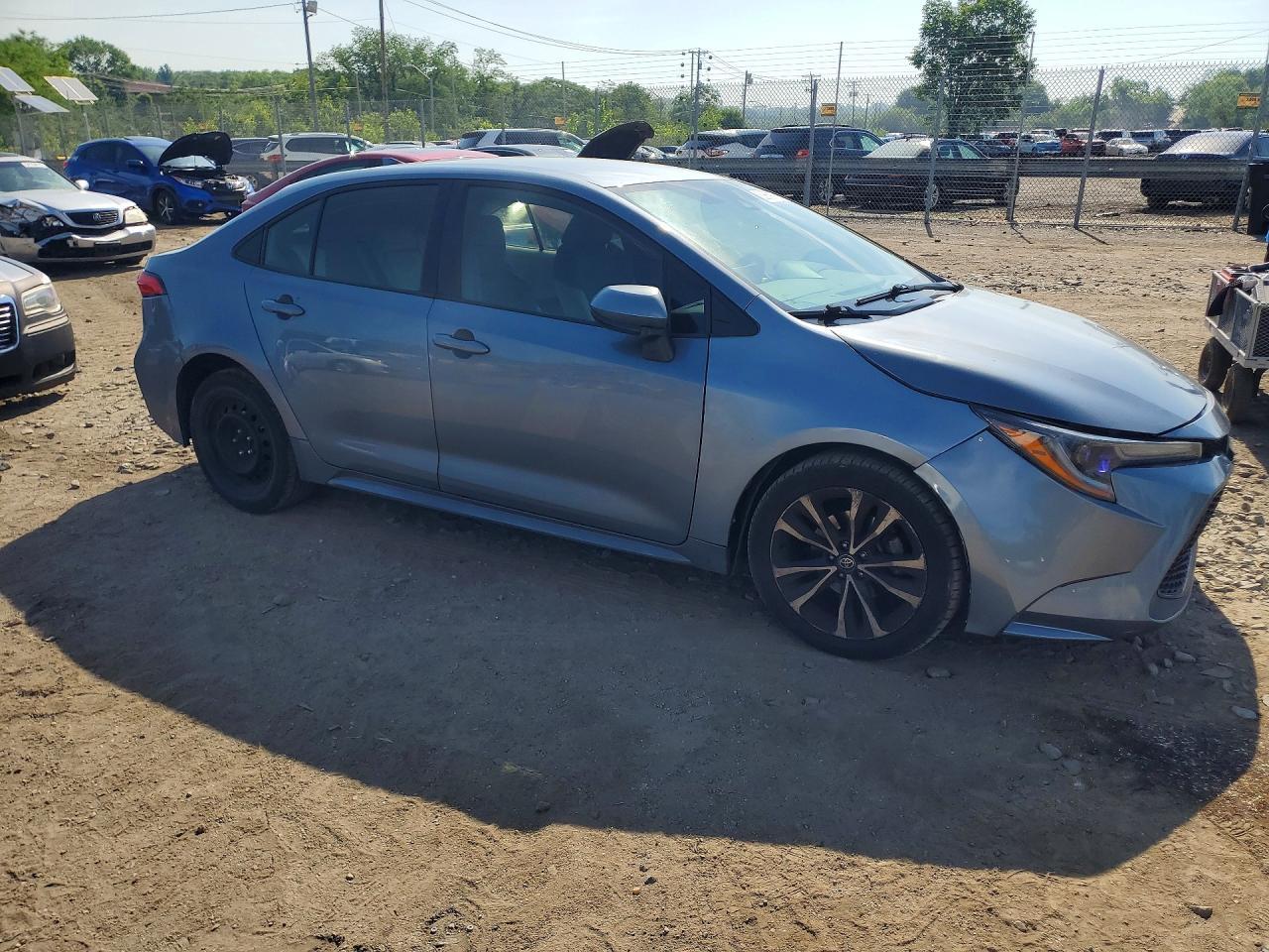 2021 Toyota Corolla Le - Фото 4