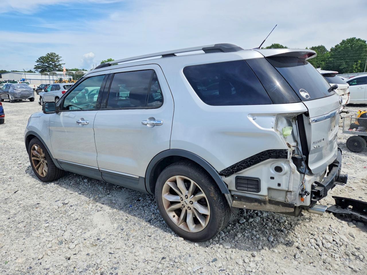 2014 Ford Explorer Xlt - Фото 2