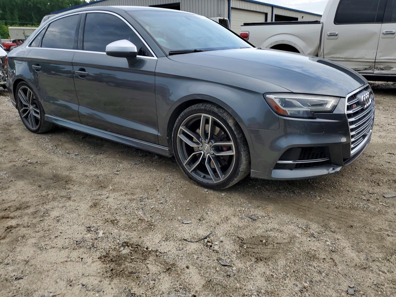 2017 Audi S3 Premium Plus - Фото 4