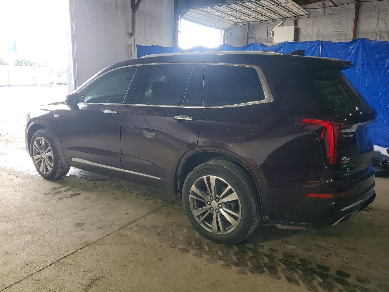 2021 Cadillac Xt6 Premium Luxury - Image 2