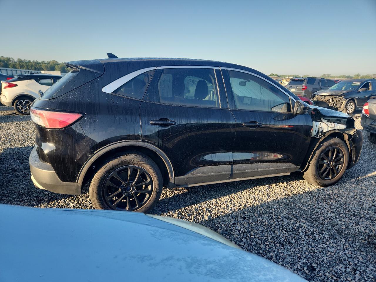 2020 Ford Escape Se - Фото 3
