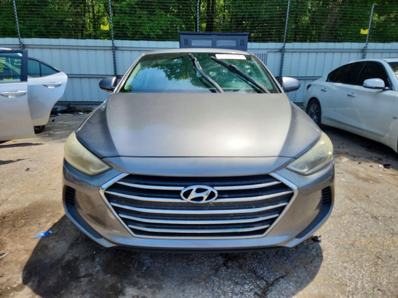 2017 Hyundai Elantra Se - Image 5