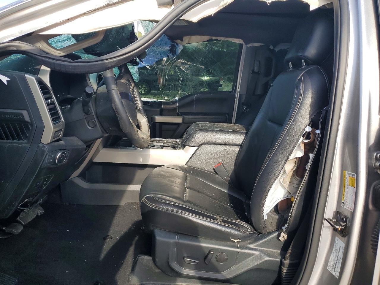 2020 Ford F250 Super Duty - Фото 7