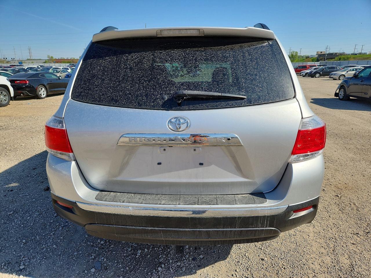 2012 Toyota Highlander Limited - Image 6