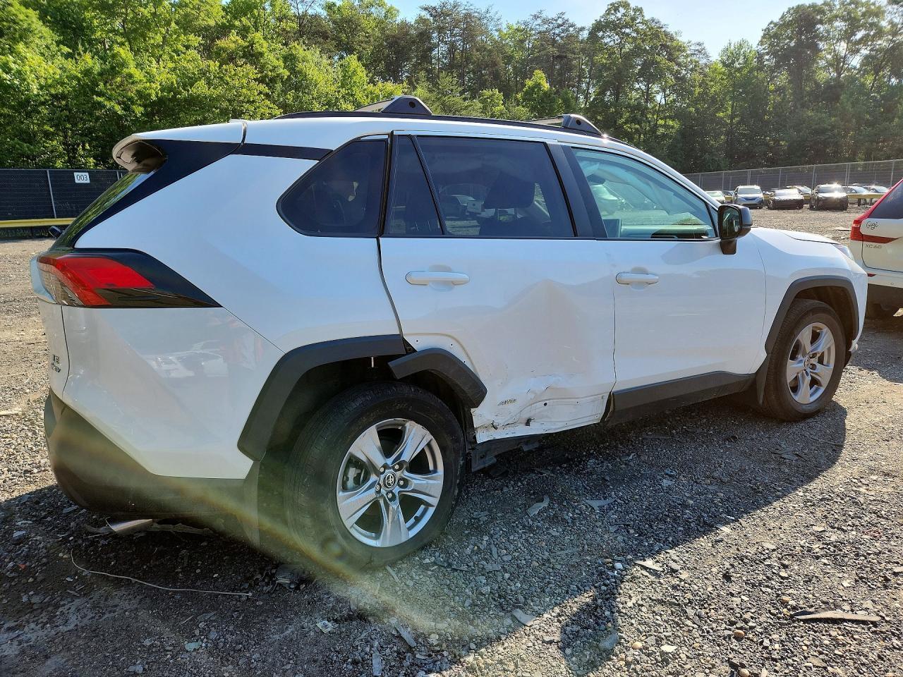 2025 Toyota Rav4 Le - Image 3