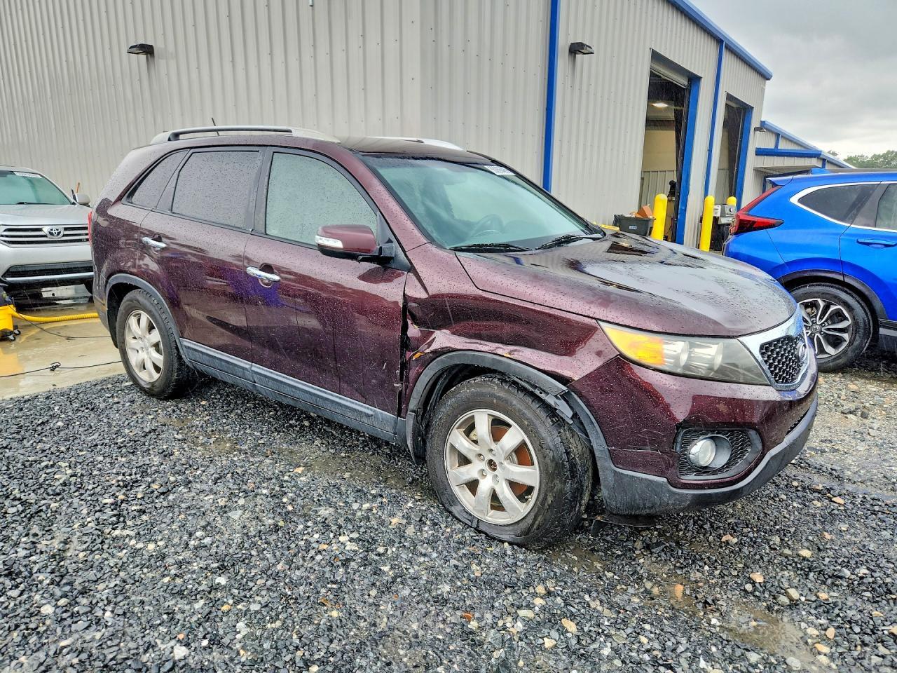 2013 Kia Sorento Lx - Image 4