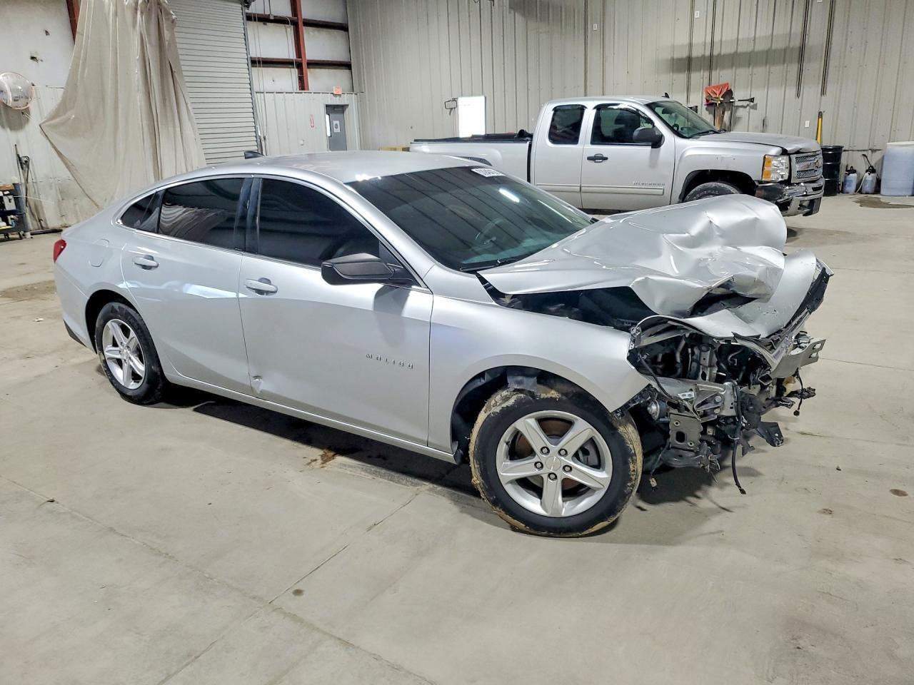 2020 Chevrolet Malibu Ls - Фото 4