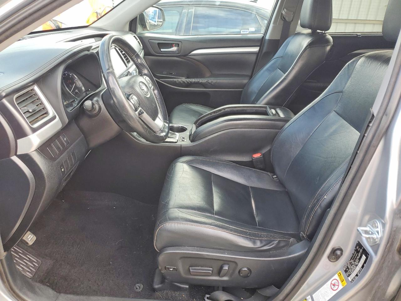 2015 Toyota Highlander Xle - Image 7