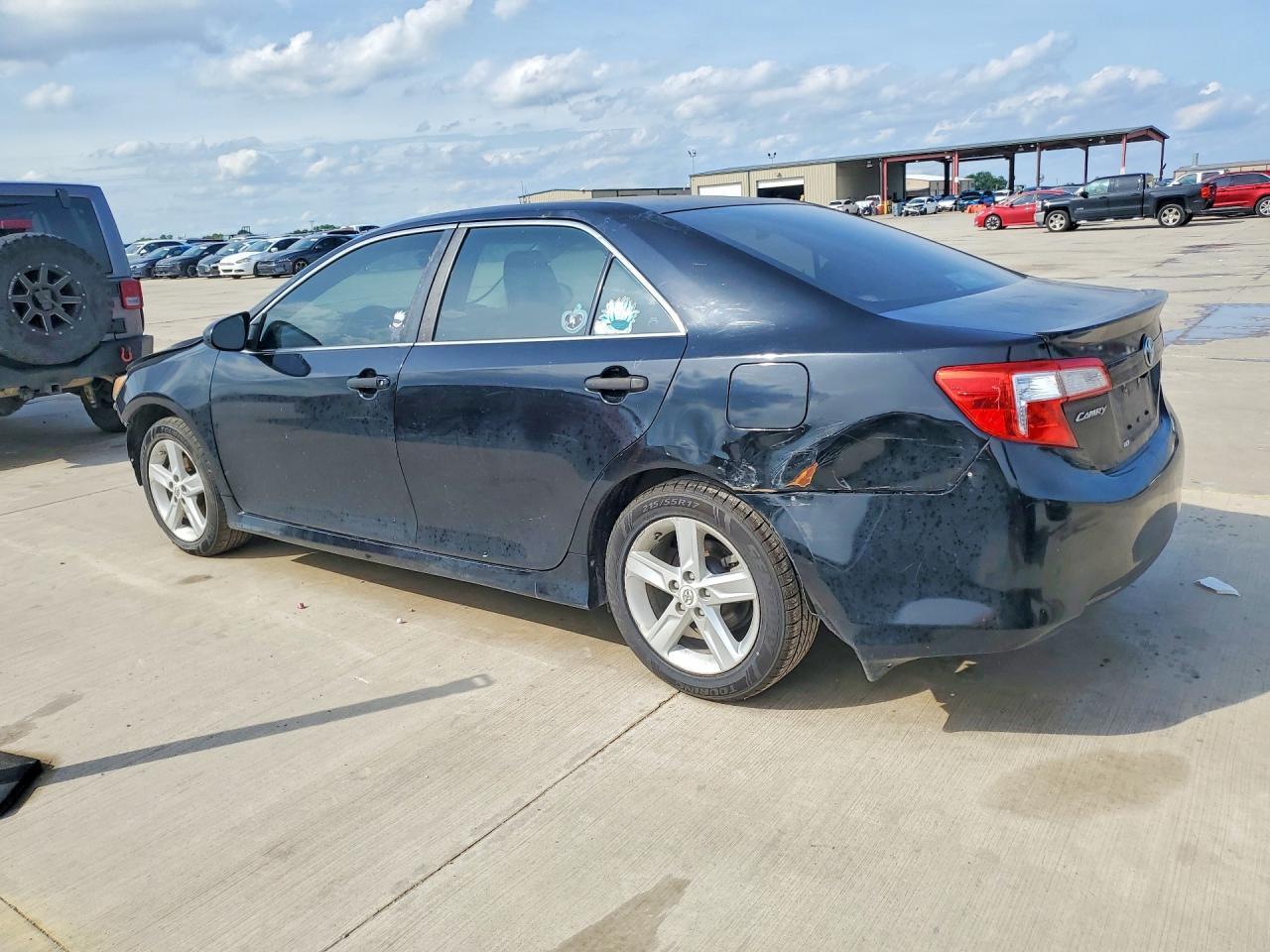 2012 Toyota Camry Se - Фото 2
