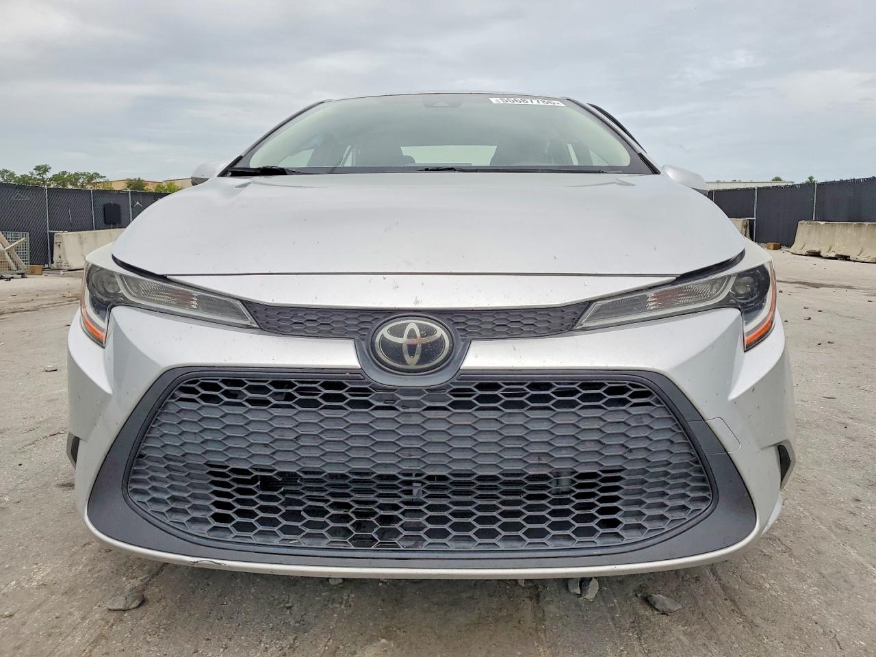 2020 Toyota Corolla Le - Image 5