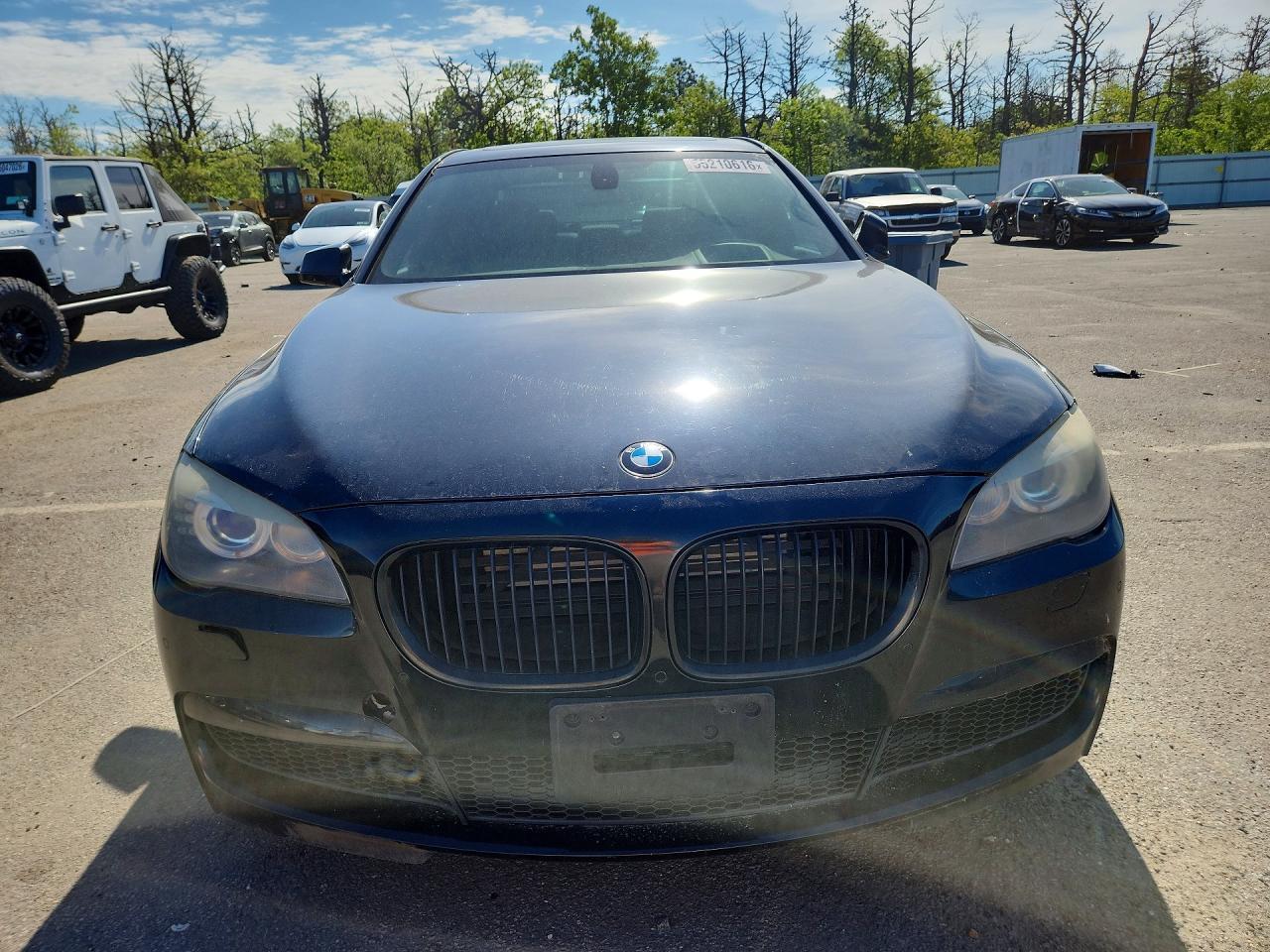 2012 BMW 750 Xi - Фото 5