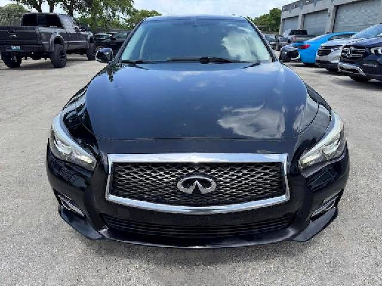 2017 Infiniti Q50 3.0T Premium - Фото 5