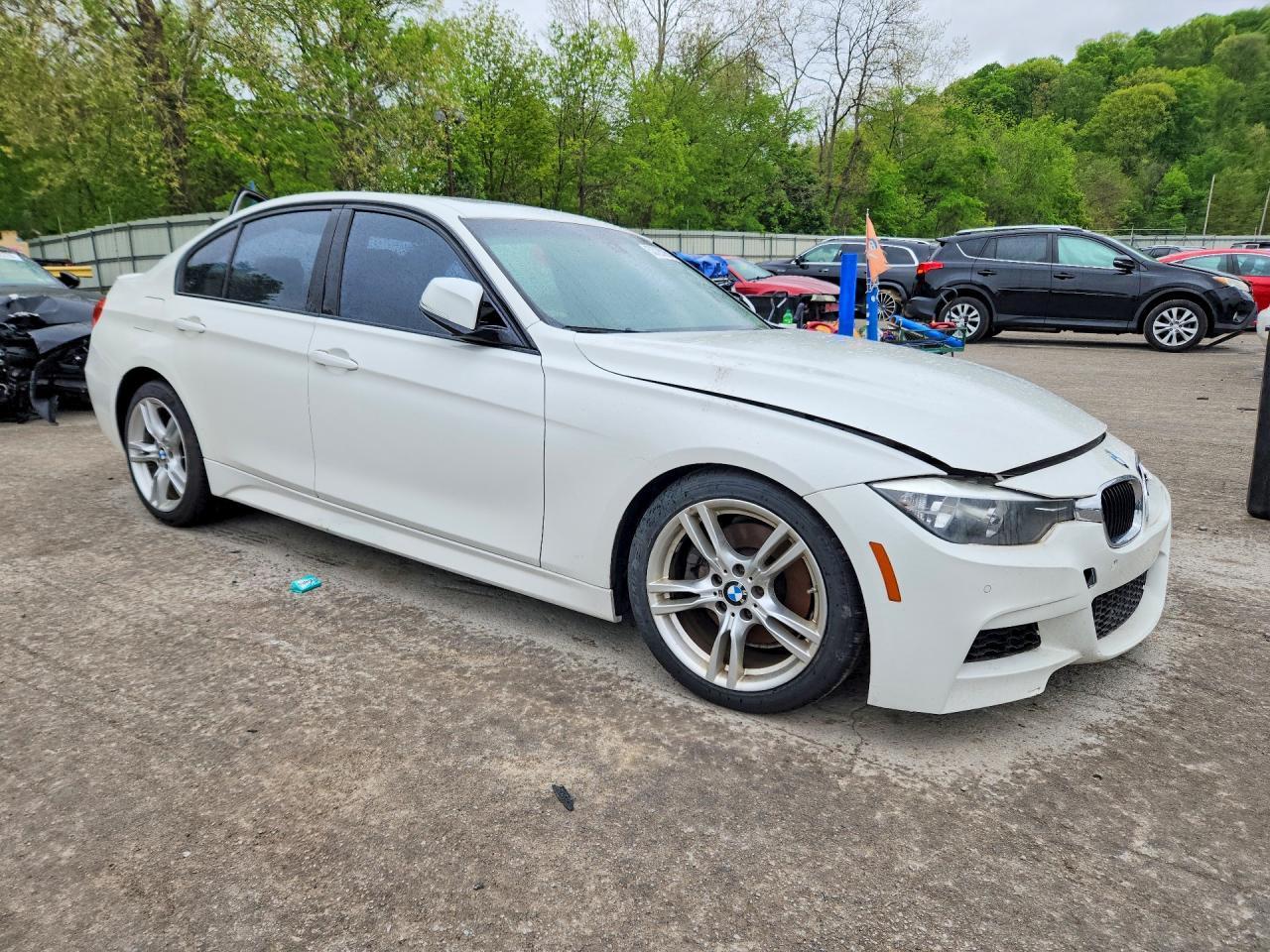 2014 BMW 328 I - Фото 4
