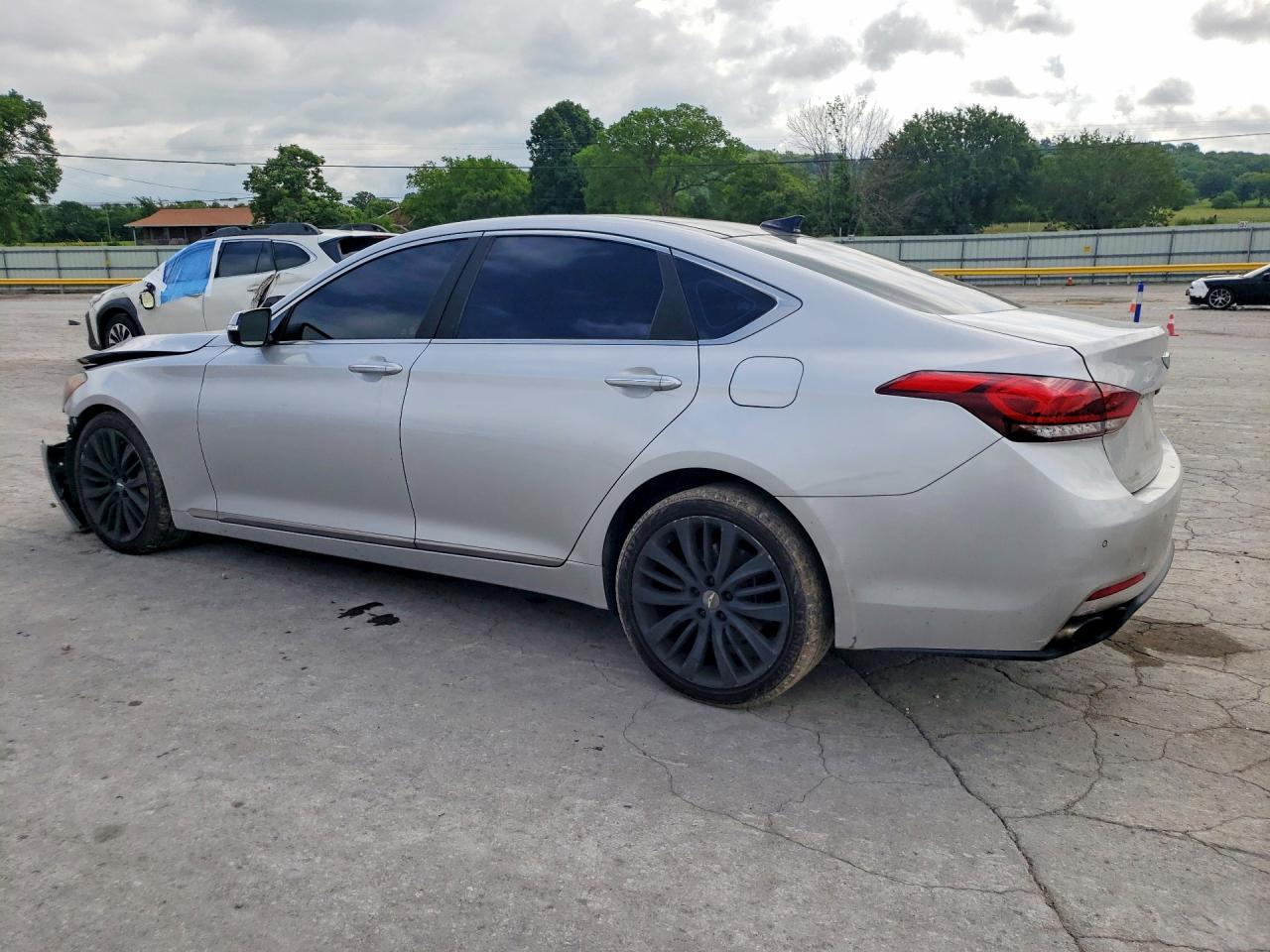 2015 Hyundai Genesis 5.0L - Фото 2