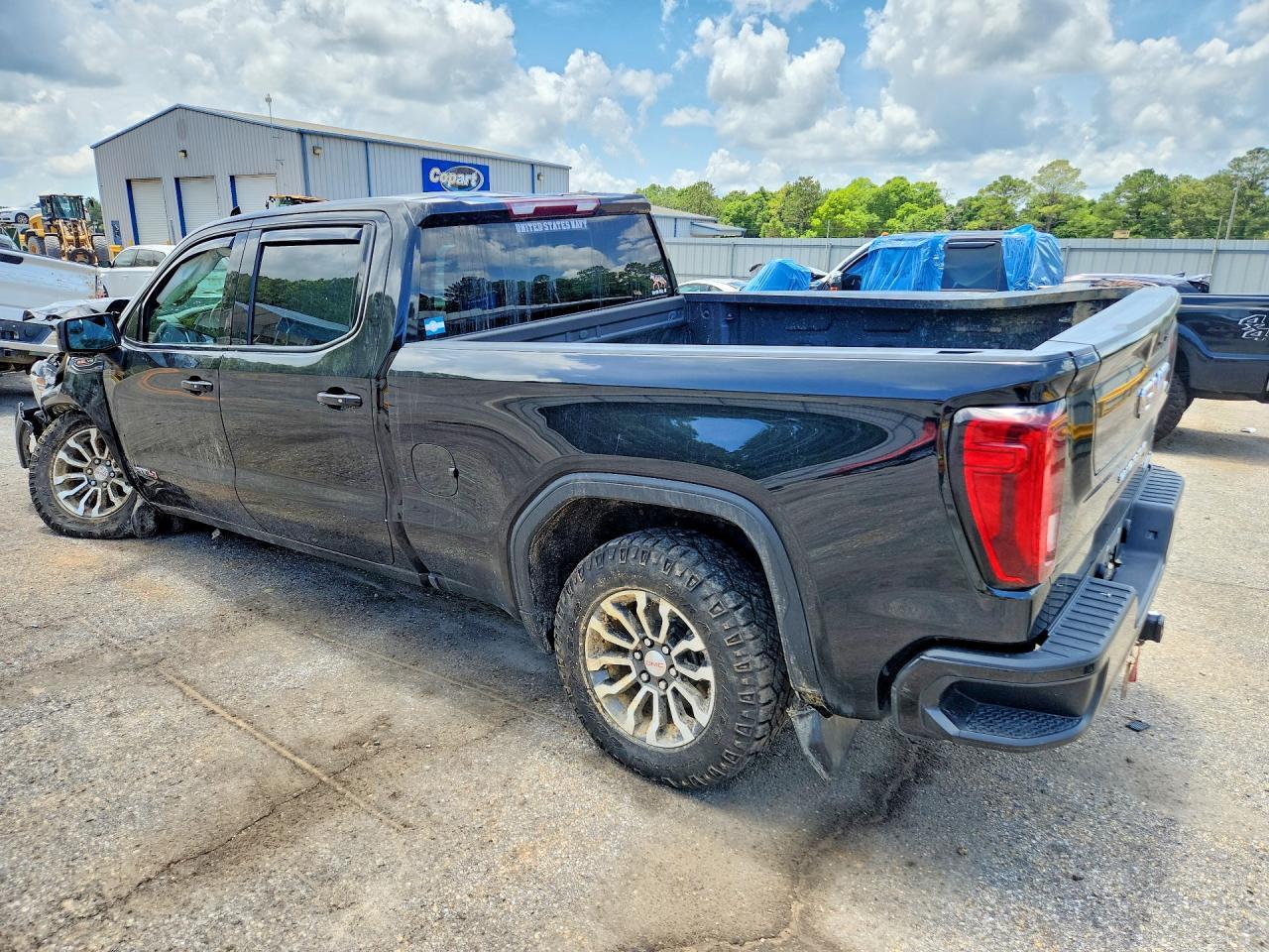 2021 GMC Sierra K1500 At4 - Фото 2