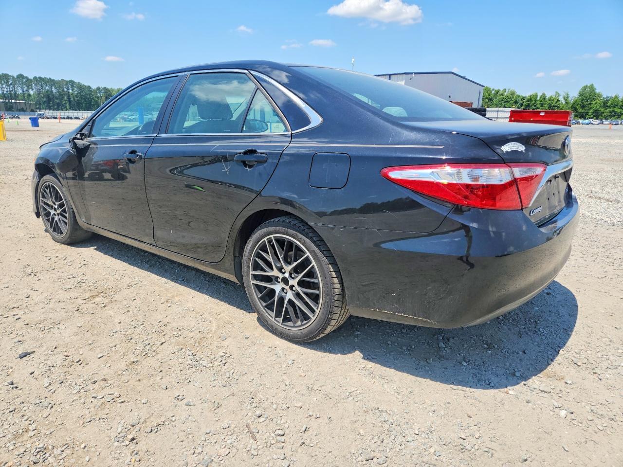 2016 Toyota Camry Le - Image 2