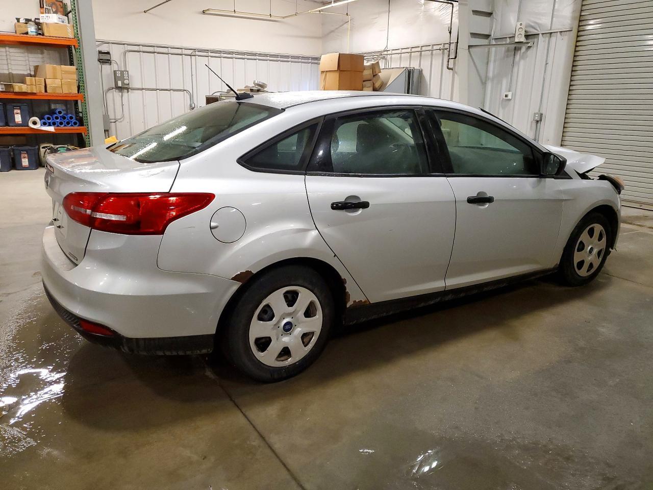 2015 Ford Focus S - Image 3