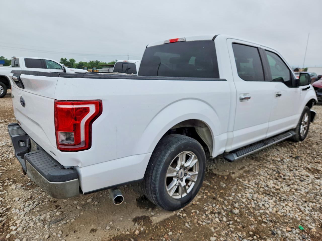 2016 Ford F150 Supercrew - Фото 3