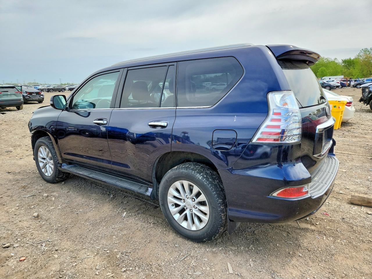 2022 Lexus Gx 460 - Image 2