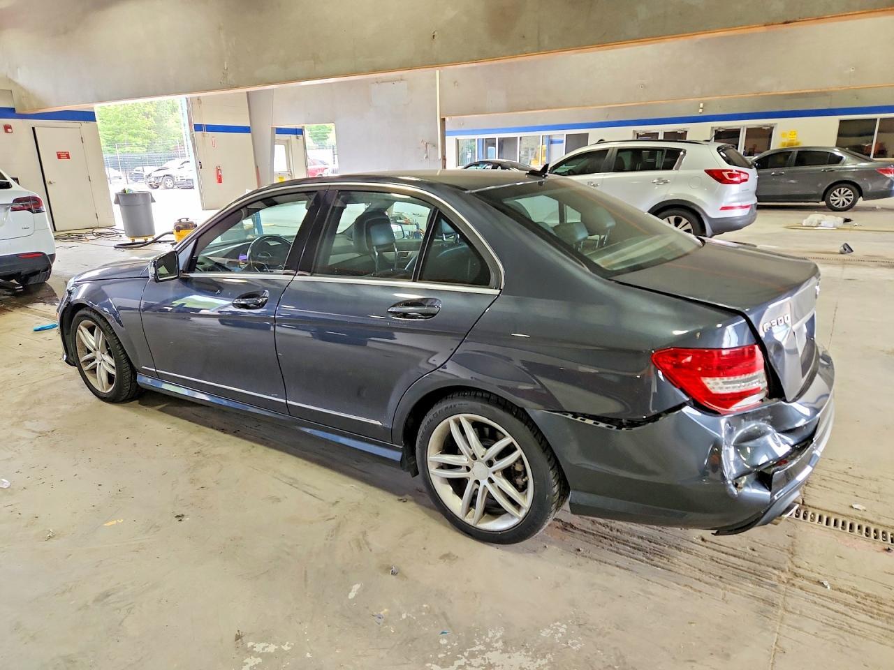 2014 Mercedes-Benz C 300 4Matic - Image 2