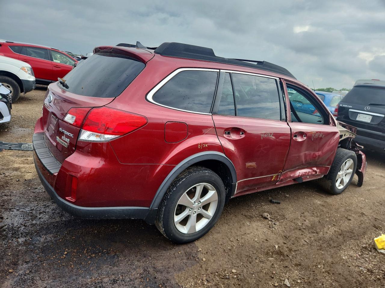2014 Subaru Outback 2.5I Limited - Image 3