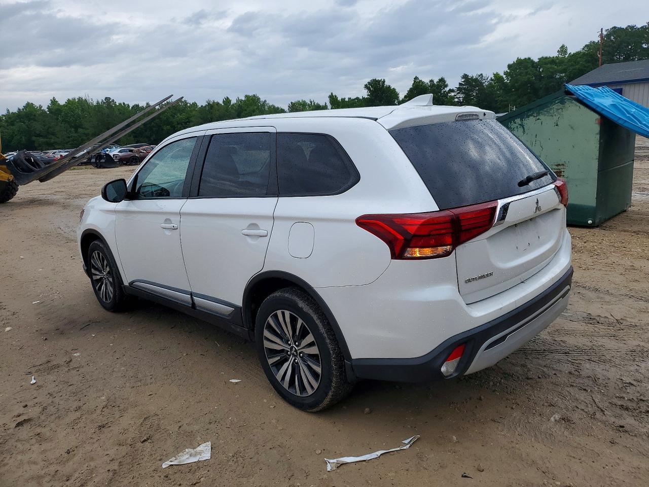 2020 Mitsubishi Outlander Se - Image 2