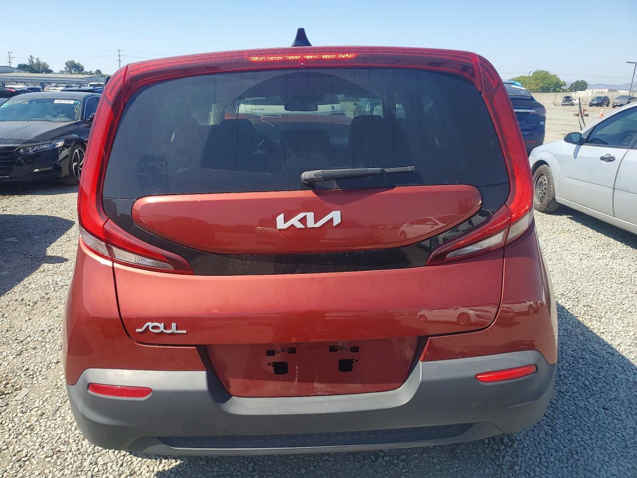 2022 Kia Soul Lx - Image 6