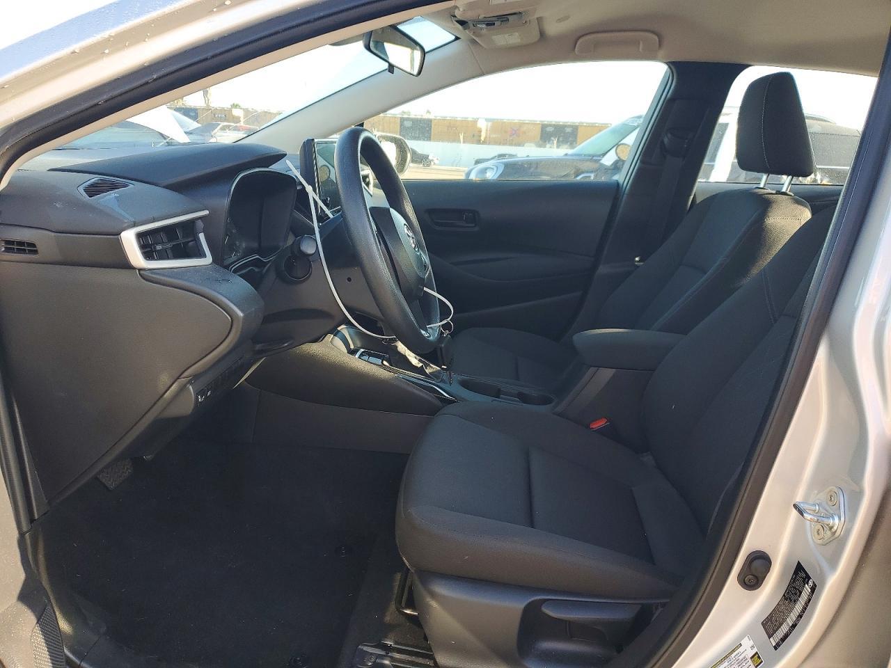 2025 Toyota Corolla Le - Фото 7