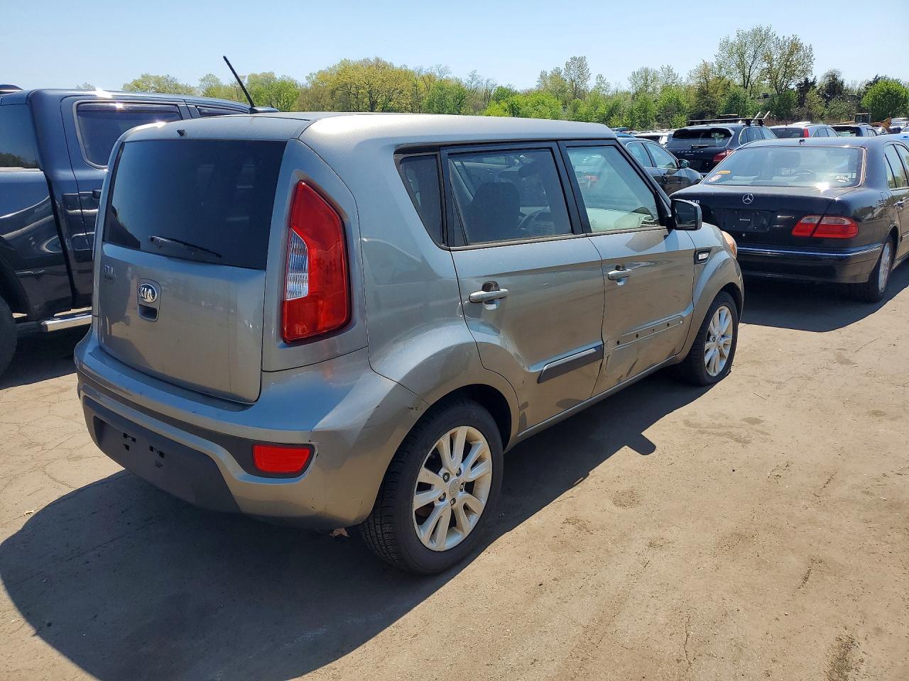 2013 Kia Soul Base - Фото 3