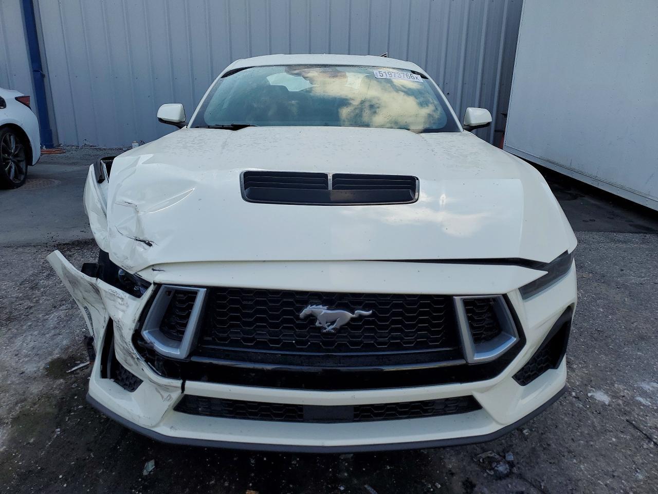 2025 Ford Mustang Gt - Фото 5