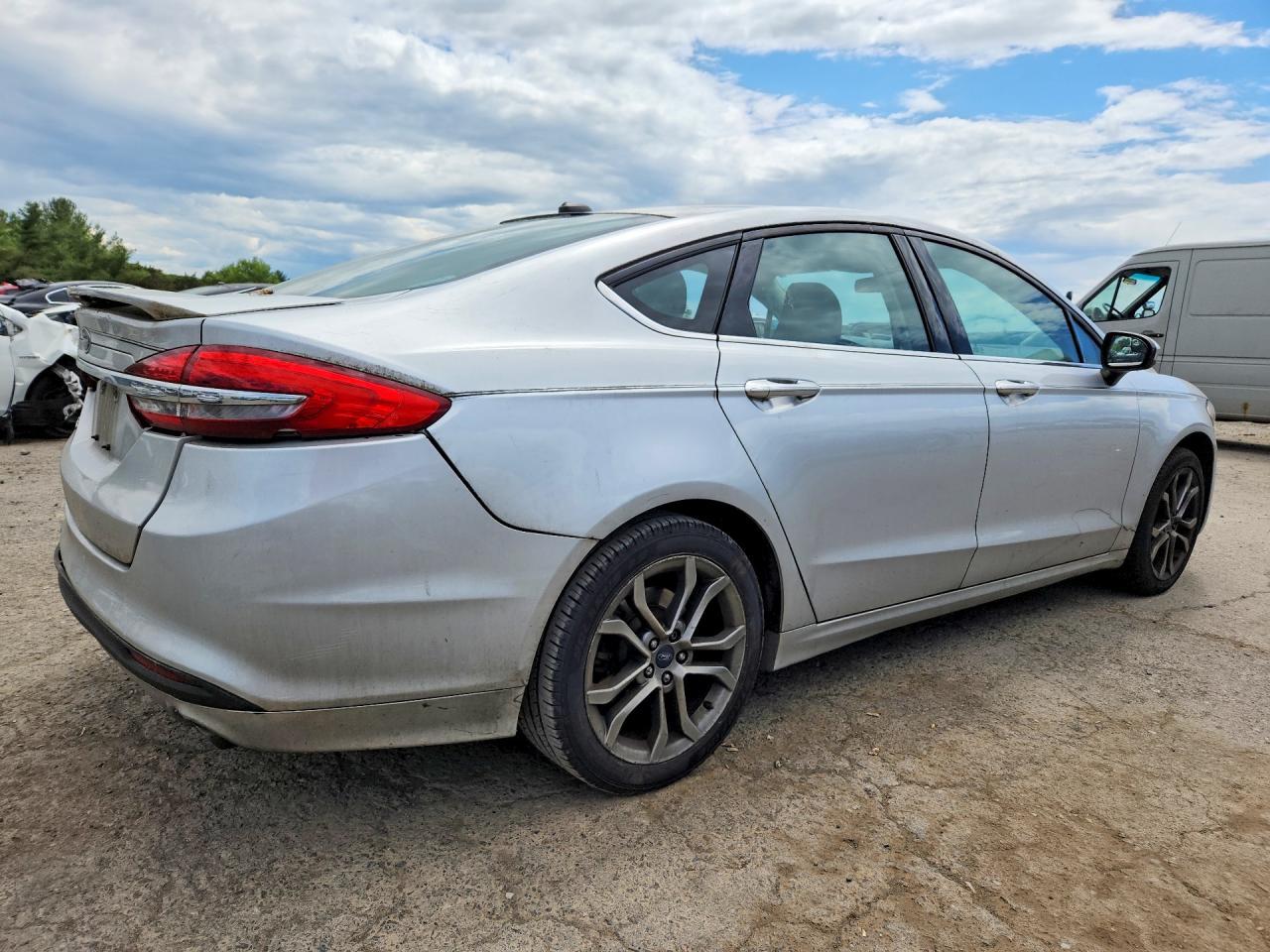 2017 Ford Fusion S - Image 3
